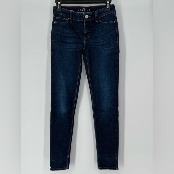 WHITE HOUSE BLACK MARKET THE JEGGING JEANS AWESOME FIT, TRADITIONAL 5 POCKET - Picture 4 of 9